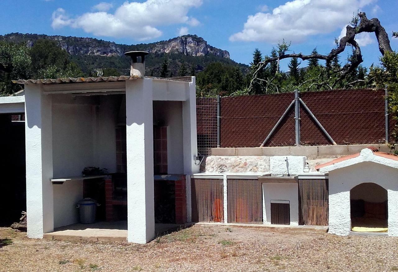 Hostal Ca L'Eli Different Experience Hutt 12157 Mont-Roig del Camp Exterior foto